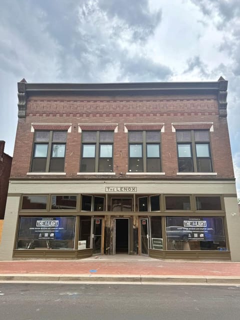 Lux Three Bedroom with Theater House in Paducah