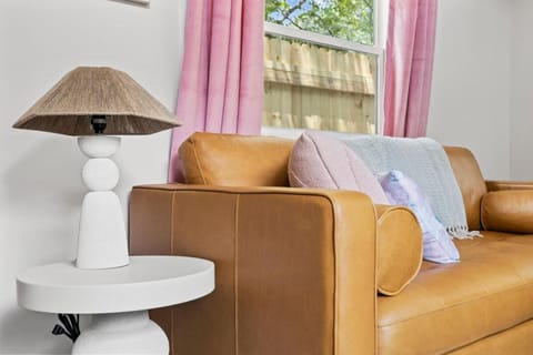 River Run - Riverfront Tiny Home, Trails, and Views! Apartment in Dillsboro