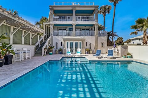 Luxury Oceanfront Living! House in Fernandina Beach