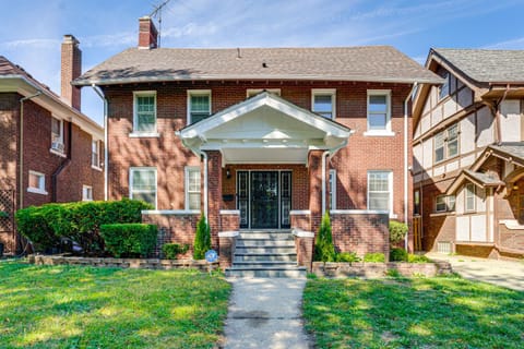 5 Mi to Dtwn Detroit Pet-Friendly Edison Home House in Detroit