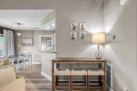 April Cove House in Lake Conroe