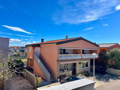 Property building, Day, View (from property/room), Balcony/Terrace