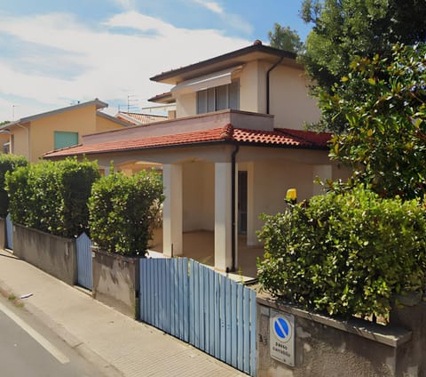 Property building, Neighbourhood, Street view