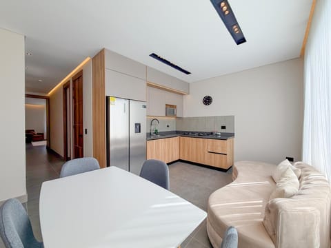Kitchen or kitchenette, Living room