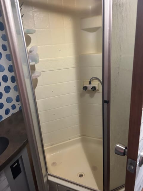 Illinois Riverside Glamping Oasis at Flint Ridge Campground/ 
RV Resort in Ozark Mountains