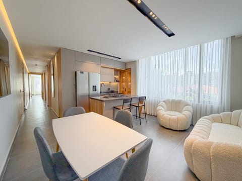 Kitchen or kitchenette, Living room, Dining area
