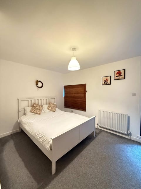Muirhouse 2BR Apartment with Free Parking Apartment in Glasgow