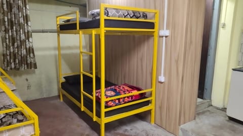 bunk bed