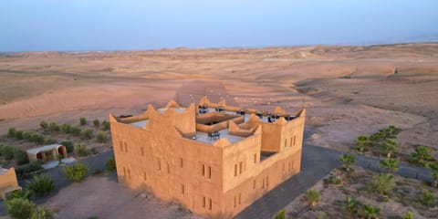 Property building, Patio, Patio, Facade/entrance, Natural landscape, Bird's eye view, Balcony/Terrace, Balcony/Terrace, Landmark view