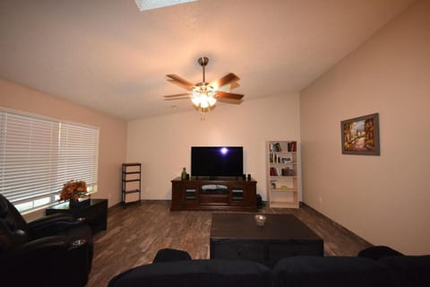 Gingers Place House in Rogers