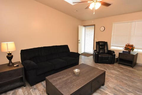 Gingers Place House in Rogers