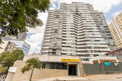Property building, Day, City view