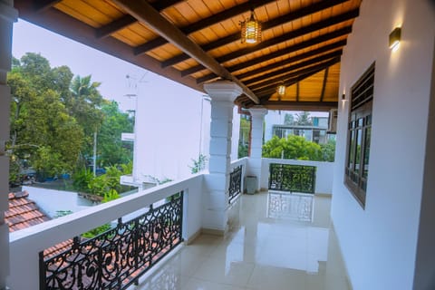 Patio, Day, Balcony/Terrace, Living room