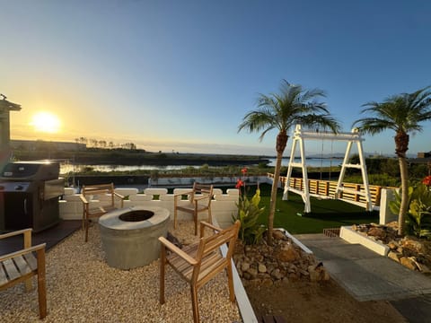 Natural landscape, Garden view, Sea view, Sunrise