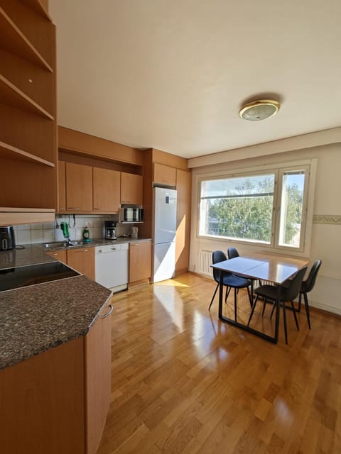 Nice and cloce to the airport 75m2 app Apartment in Helsinki