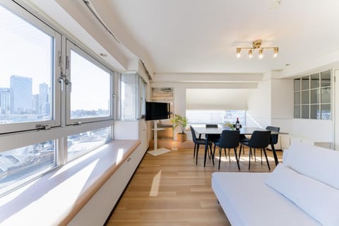 View (from property/room), Living room, Dining area