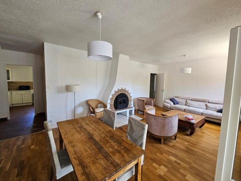 Maison 5 chambres à Dieulefit Villa in Dieulefit