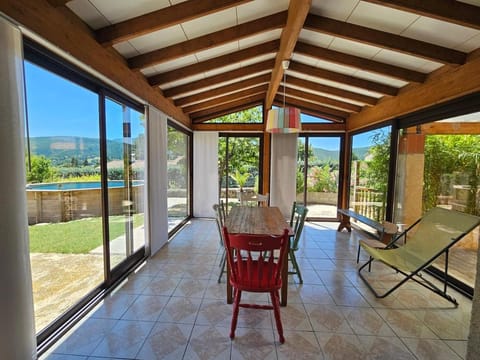 Maison 5 chambres à Dieulefit Villa in Dieulefit