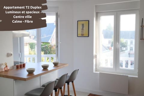 Living room, Dining area, City view