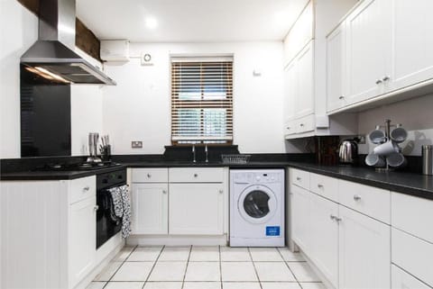The OId Forge - Boutique 3 Bed in Leamington Spa Apartment in Royal Leamington Spa