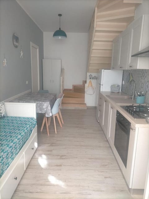 Kitchen or kitchenette, Dining area, oven, stove, kitchen
