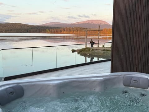 Joiku Luxury Lakeview Chalet Apartment in Norrbotten County, Sweden