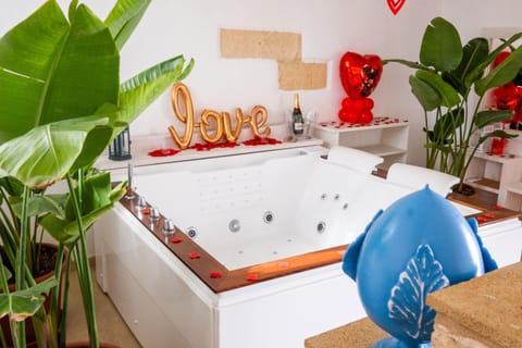 Bathroom, Living room