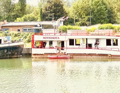 Belle chambre au fil de l'eau 2 Bed and Breakfast in Hauts-de-France