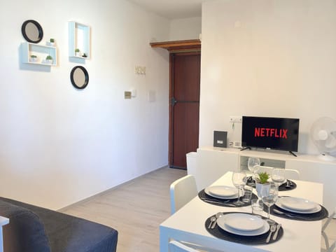 TV and multimedia, Dining area, internet, air conditioner