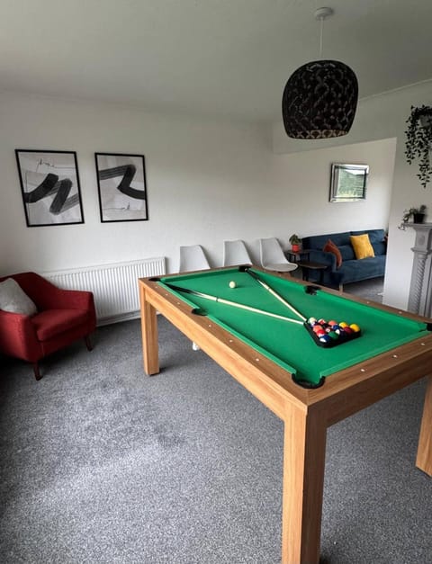 Spacious House - Parking - Pool Table House in Newark and Sherwood District