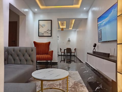 Communal lounge/ TV room, TV and multimedia, Living room, Seating area, Evening entertainment