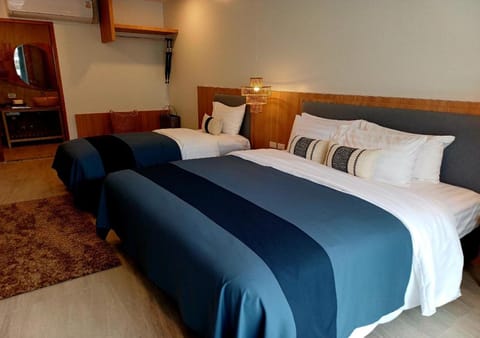 Bed, Photo of the whole room