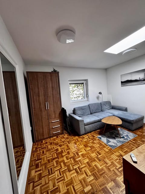 Living room, Bedroom