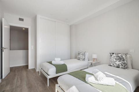 Accessible flat near the Toledo Bridge - 5A Apartment in Madrid