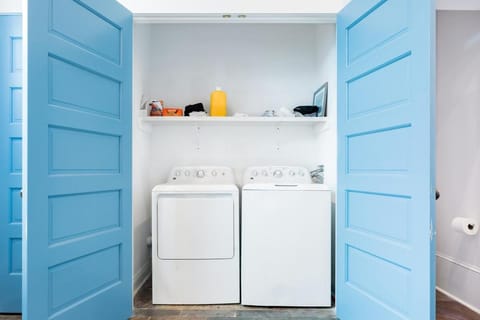 Fabulous 4 Bath Historic Bakery House in Faubourg Marigny