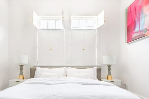 Fabulous 4 Bath Historic Bakery House in Faubourg Marigny