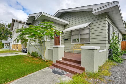 2 Mi to Ybor City Eclectic Tampa Charmer! House in Tampa