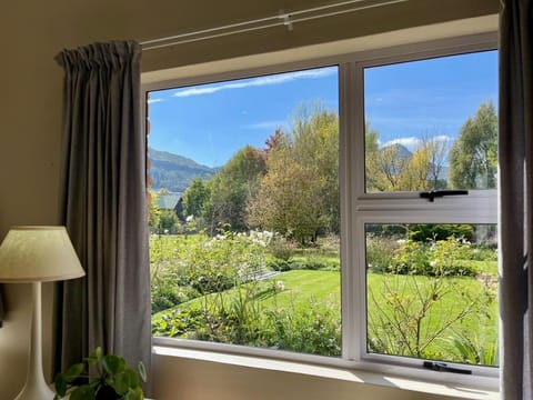 Garden, Garden view, Mountain view