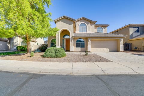 Near Golf Courses and Casinos Maricopa Home with Yard House in Maricopa