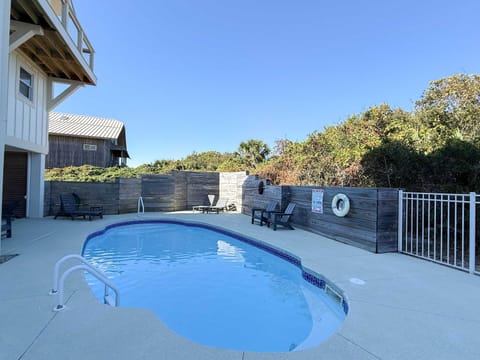 Gulf-Front Pool Hot Tub 5 Kings Elevator House in Saint George Island