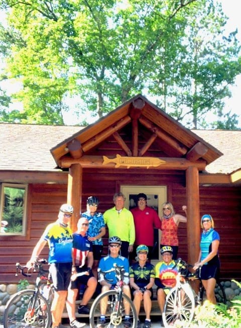 Fishtrap Lake Lodge 4400 sq feet 6 bedroom 3 bath House in Wisconsin