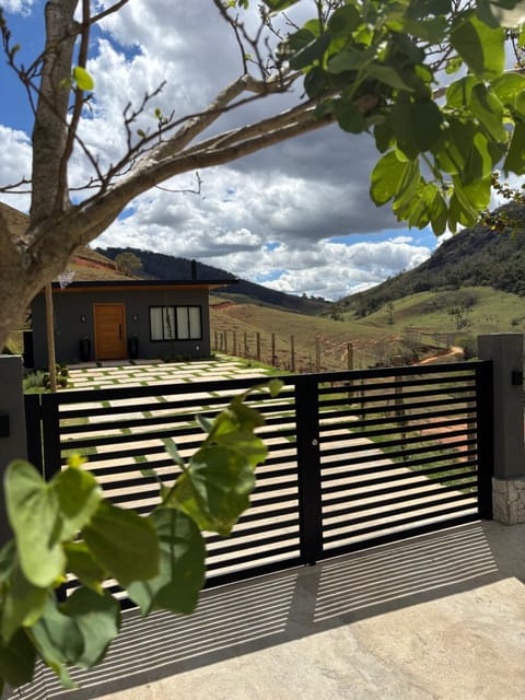 Facade/entrance, View (from property/room)