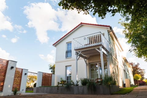 Property building, Garden view