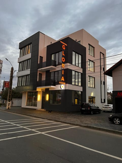 Property building, Day, Street view, Location, Parking