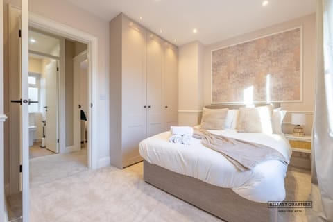 Belfast Quarters- Fane St Apartment in Belfast