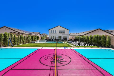 Property building, Day, Tennis court, Pool view, Swimming pool