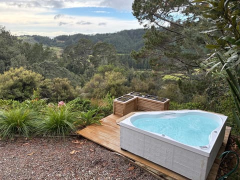 Hot Tub, Pool view