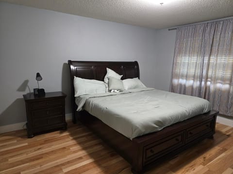 Eden Prairie Home House in Eden Prairie