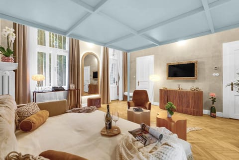 Bed, TV and multimedia, Bedroom