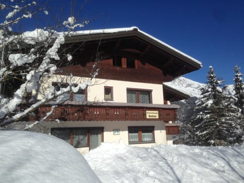 Property building, Winter